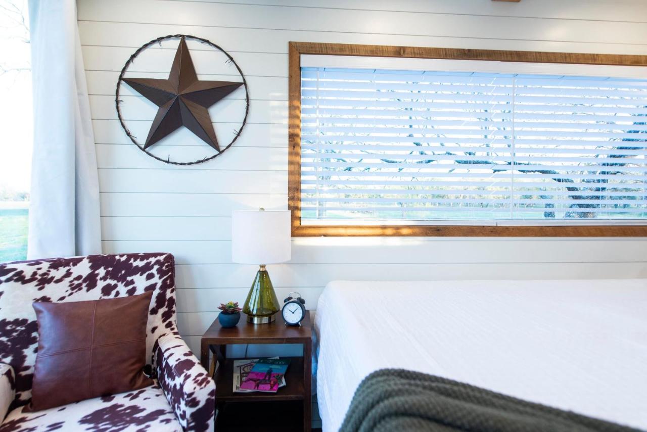 프레드릭스버그 New The Lone Star Shipping Container 빌라 외부 사진